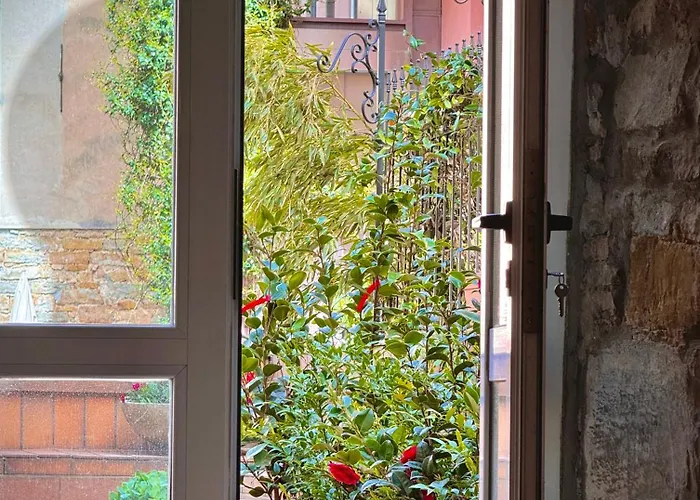 Апартаменты Casa Camelie *